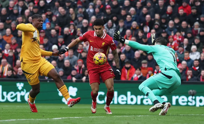 Luis Diaz je dosegel prvi gol za Liverpool. FOTO: Phil Noble/Reuters