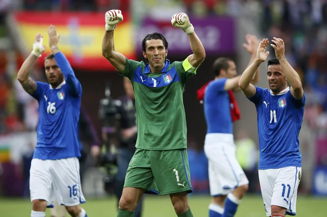 Buffon je z Italijo leta 2006, leto pred rojstvom Louisa, osvojil naslov svetovnega prvaka. FOTO: Kai Pfaffenbach/Reuters