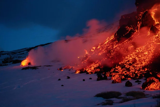 Etna na valentinovo, 14. februarja. FOTO: Marco Restivo/AFP