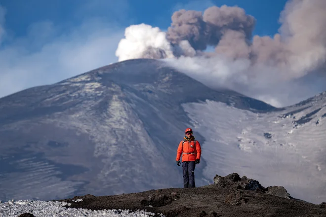 FOTO: Etna Walk/giuseppe Di Stefano/Reuters