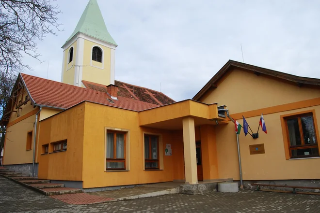 Dvojezična osnovna šola Števanovci. FOTO: Silva Eöry