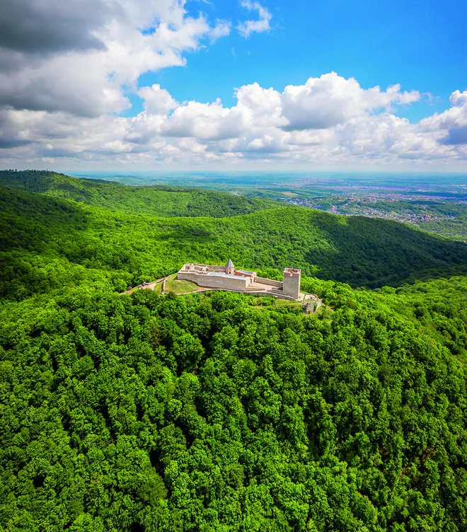 Medieval Fort of Medvedgrad Photo: Julien Duval