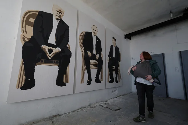 Od velikih državnikov, kot so Putin, Xi Jinping, Kim Džong Un, se moramo učiti, pravi Trump. FOTO: Aleksej Pavlišak/Reuters