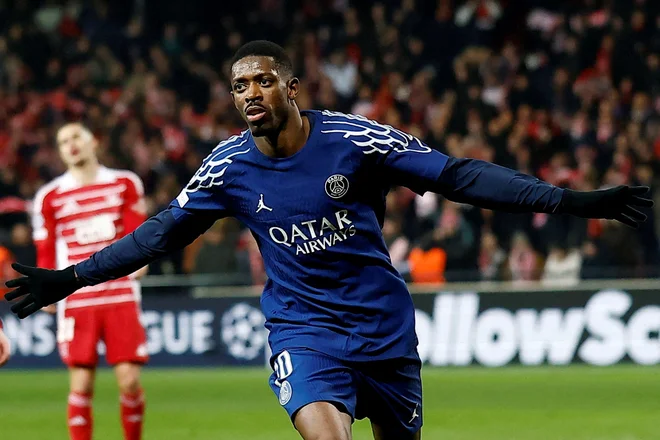 Ousmane Dembele v drugi sezoni Parizu po prihodu iz Barcelone igra kot prerojen. Foto Stephane Mahe/Reuters