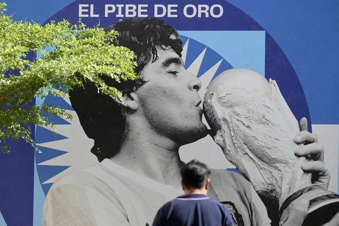 Diego Maradona bo vedno živ v srcih Argentincev. FOTO: Juan Mabromata/AFP