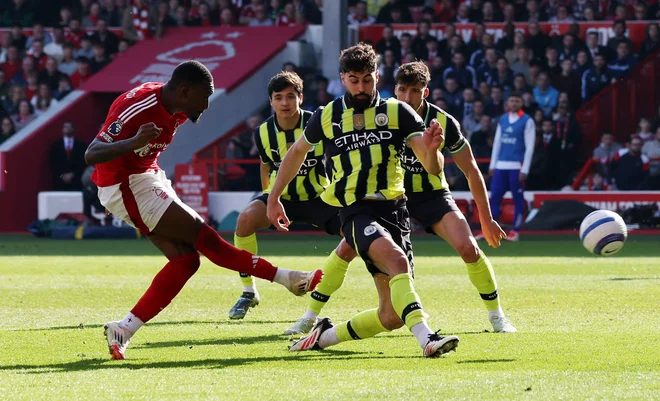 Callum Hudson-Odoi je zadel, Joško Gvardiol je zamudil pri blokiranju strela. FOTO: Chris Radburn/Reuters