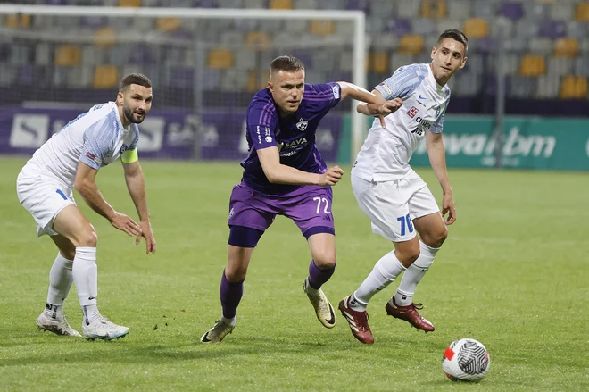 Tekme med Mariborčani in Celjani so vselej privabljale precej pozornosti. FOTO: Leon Vidic/Delo