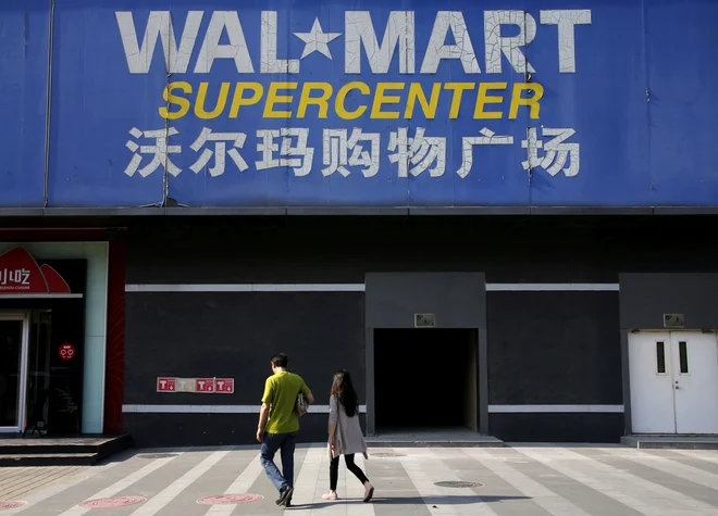 Walmart je leta 2023 na Kitajskem ustvaril za 11,5 milijarde dolarjev zaslužka. FOTO: Kim Kyung Hoon/Reuters