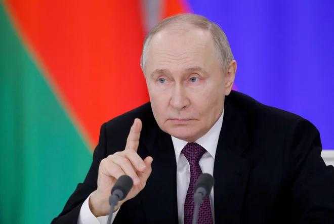 Russia wants to prolong the war and put away peace