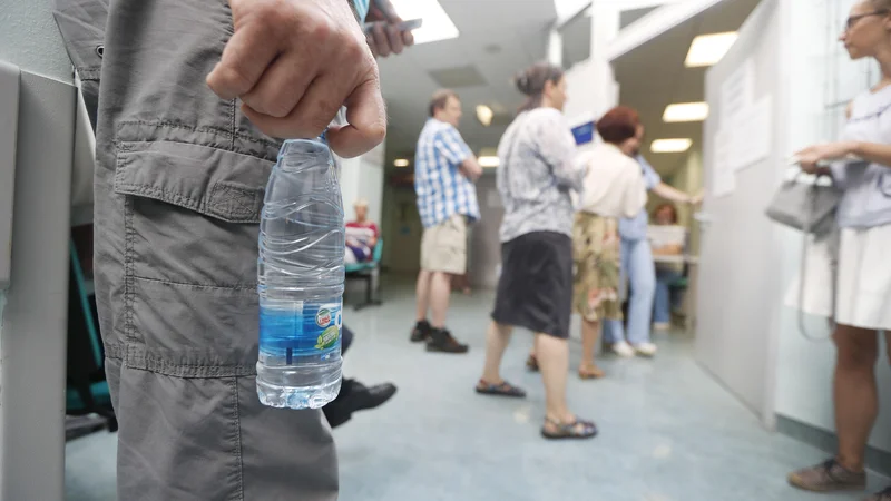 Plastenke učinkovito izločamo z ločenim zbiranjem, kavcije niso nujne. FOTO: Leon Vidic/Delo