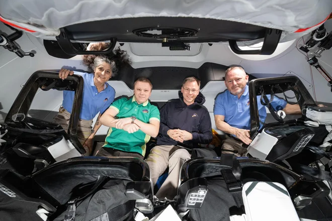 Z leve: Sunita Williams, Aleksander Gorbunov, Nick Hague in Butch Wilmore. FOTO: Nasa


 
