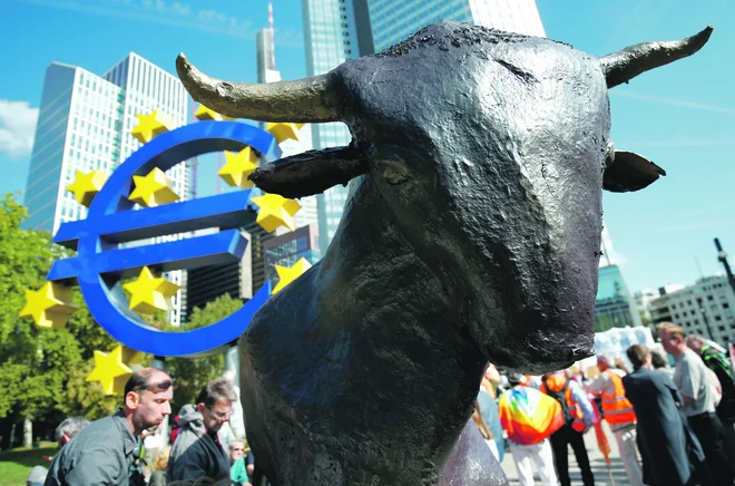 Globalizacija morda ne bo zamrla, a nikoli več ne bo enaka. FOTO: Ralph Orlowski/Reuters
