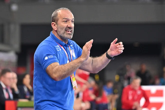 Adzic's selections were given to the EP; time to fall Germans