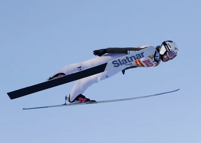 Nika Prevc je bila tudi v Lahtiju razred zase. FOTO: Pepe Korteniemi/Reuters