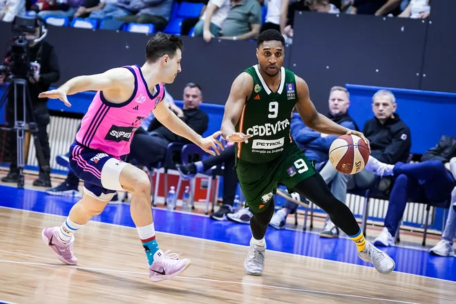 Brynton Lemar je bil najbolj učinkovit pri Ljubljančanih. FOTO: Dragana Stjepanovic/ABA