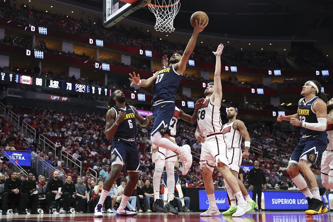 Blestel je Jamal Murray, ki je dosegel 39 točk. FOTO: Troy Taormina/Reuters Connect
