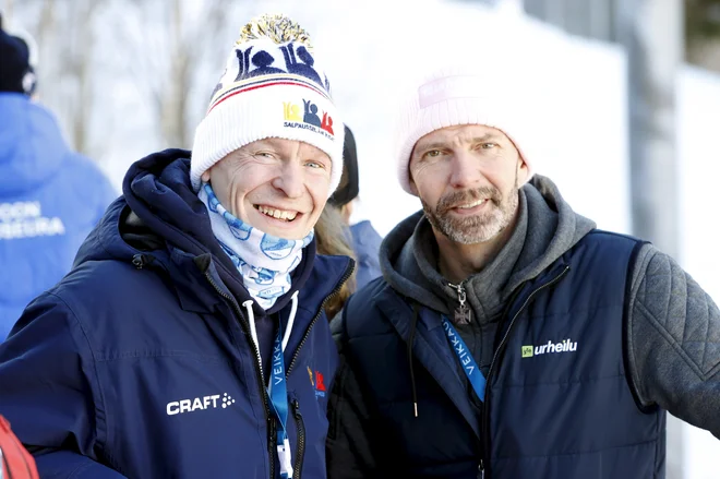 Toni Nieminen (levo) and Janne Ahonen sta se pomerila na veliki skakalnici v Lahtiju. FOTO: Pepe Korteniemi/Reuters