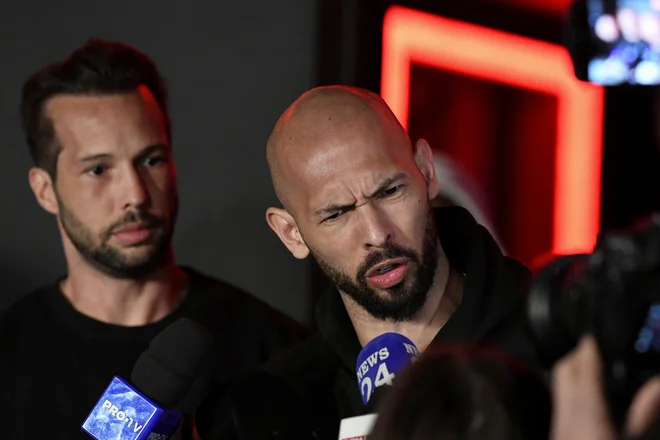 Andrew Tate je eden izmed najbolj polarizirajočih likov sodobne digitalne kulture.  FOTO: Reuters