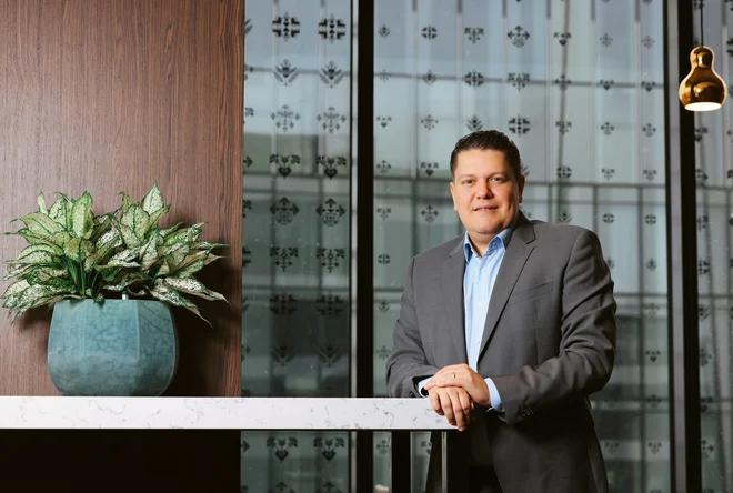 Lukas Schinko (CEO Neuroth Group), je četrta generacija na čelu podjetja Neuroth, ki ga je leta 1907 ustanovila njegova praprababica Paula Neuroth. FOTO: Tit Košir
