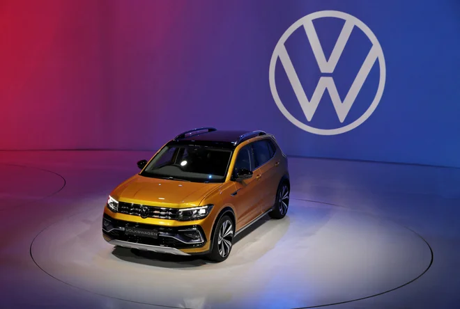 Med tistimi, ki po Trumpovih besedah obljubljajo selitev dela proizvodnje v ZDA, je tudi nemški Volkswagen. FOTO: Anushree Fadnavis/Reuters
