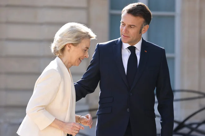 Srečanja v Parizu se je udeležila tudi predsednica evropske komisije Ursula von der Leyen FOTO: Ludovic Marin/Afp