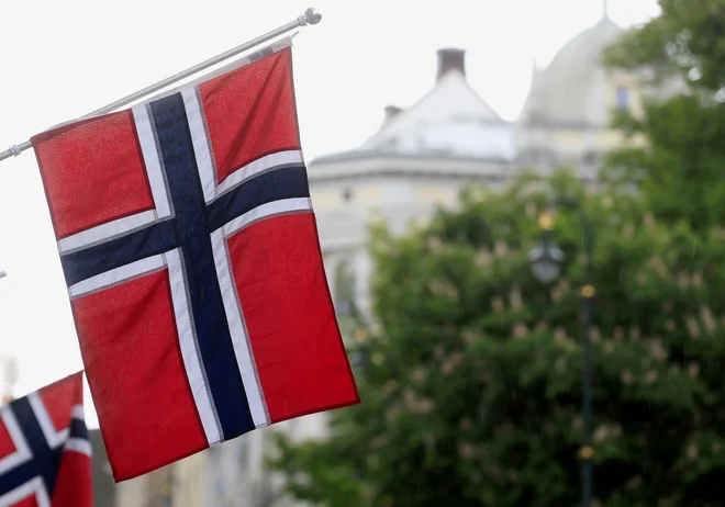 In fear of the USA, Russia and China, Norway and Iceland are flirting with the EU