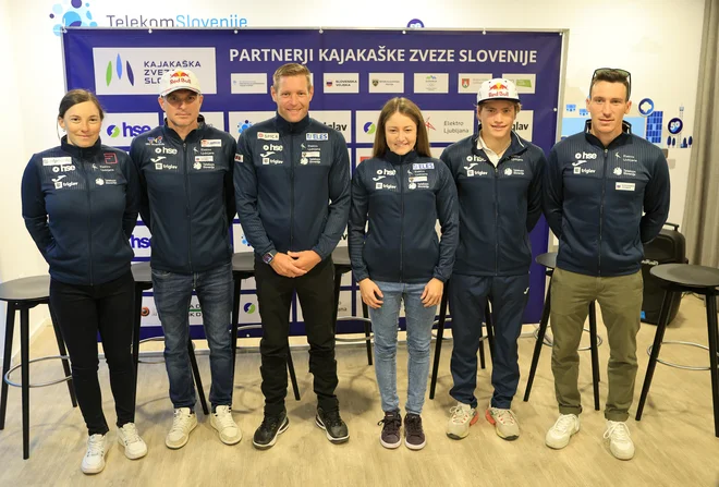 Slovenski divjevodaši (od leve): Eva Terčelj, Peter Kauzer, Benjamin Savšek, Eva Alina Hočevar, Žiga Lin Hočevar in Luka Božič. FOTO: Dejan Javornik