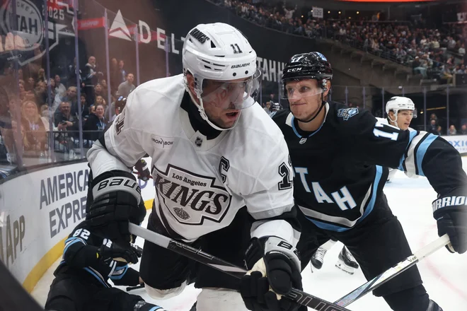 Los Angeles Kings so ujeli ritem in še tretjič v sezoni ugnali Utah. Kapetan Anže Kopitar ni dosegel točke. FOTO: Rob Gray/Imagn Images Via Reuters Connect