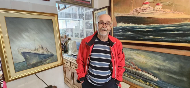 Marjan Kralj v svoji izolski galeriji Rex Foto Boris Šuligoj