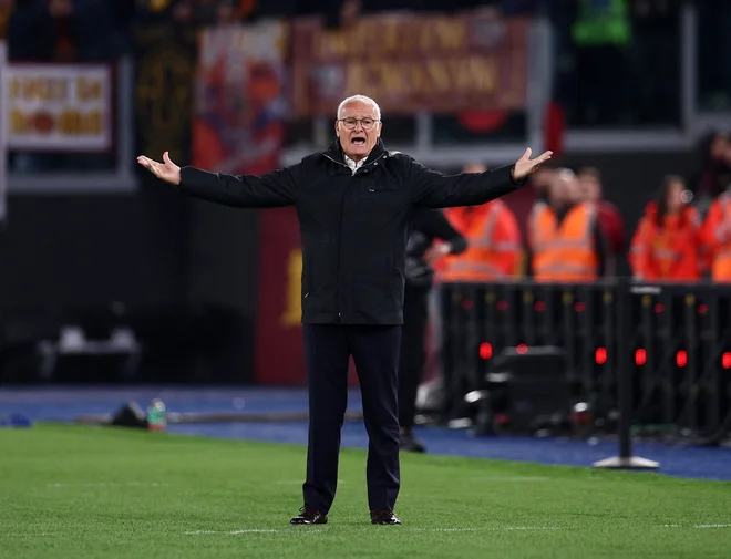 Claudio Ranieri sodi med najbolj izkušene trenerje v Evropi. FOTO: Guglielmo Mangiapane/Reuters