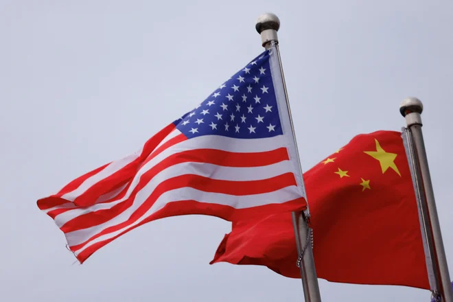 Je prvi, pravi in najvišji cilj Trumpove trgovinske vojne ustaviti kitajsko rast? FOTO: Tingshu Wang/Reuters