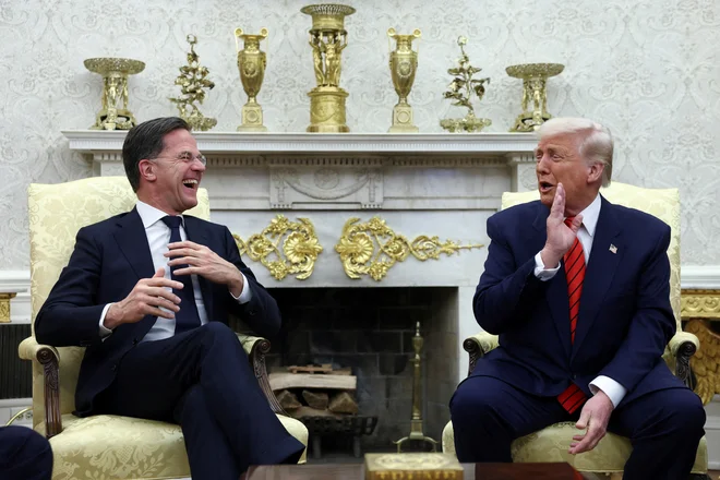 Vlogo politika, ki dvori Trumpu in ga nenehno hvali, je prevzel generalni sekretar Nata Mark Rutte. FOTO:Evelyn Hockstein/Reuters