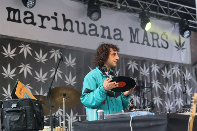V Ljubljani poteka Marihuana Marš. FOTO: Črt Piksi
