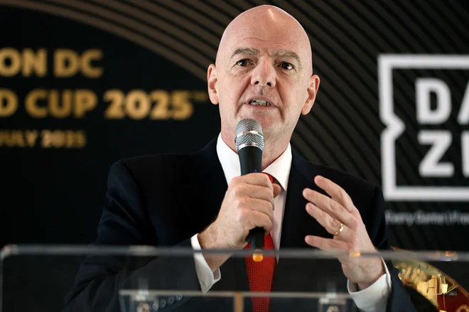 Infantino na konferenci o prihajajočem svetovnem klubskem prvenstvu. FOTO: Daniel Kucin Jr./Reuters Connect