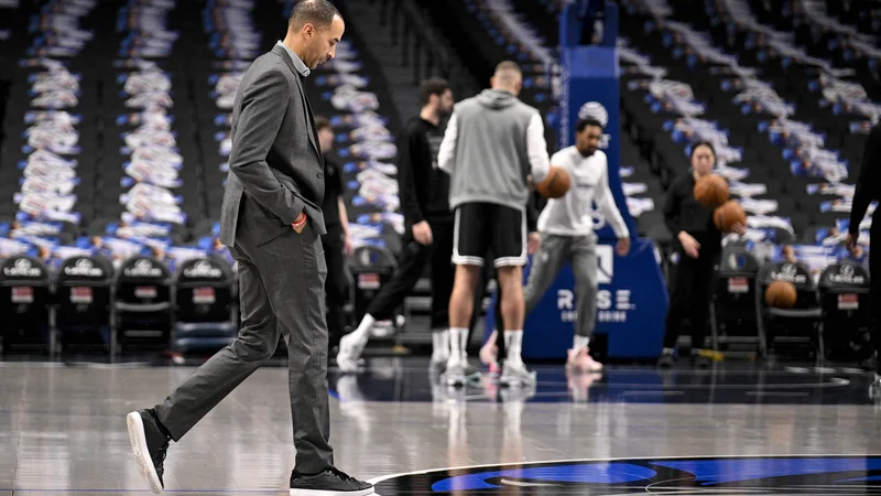 Harrison je zanikal namigovanja nekaterih medijev v Dallasu, da naj bi se njegov odnos z lastniki oziroma guvernerjem ekipe Patrickom Dumontom po kontroverzni menjavi poslabšal. FOTO: Jerome Miron/Reuters
