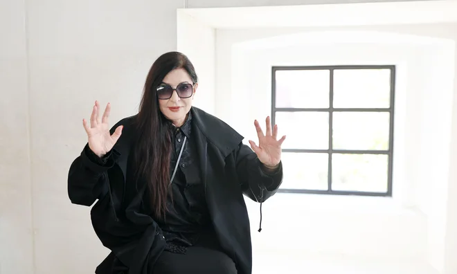 Marina Abramović je Slovenijo nazadnje obiskala konec devetdesetih. Na fotografiji med zadnjim obiskom konec lanskega leta. FOTO: Blaž Samec