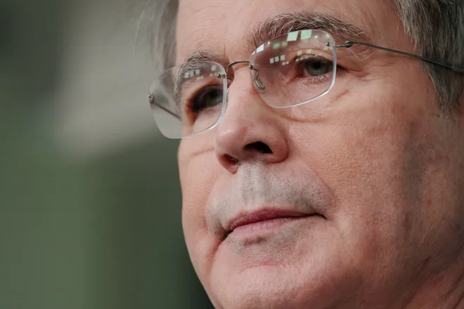 Z ameriške strani je dogovor podpisal finančni minister Scott Bessent. Foto: Leah Millis/Reuters