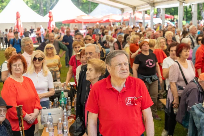 Janković je pozdravil ukrepe, ki jih je na področju pokojnin in zdravstva sprejela aktualna vlada. FOTO: Voranc Vogel/Delo