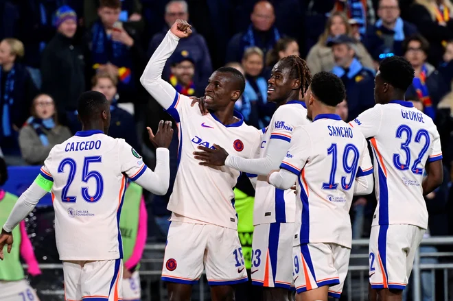 Nicolas Jackson je dosegel dva gola za Chelsea. FOTO: Jonas Ekströmer/Reuters
