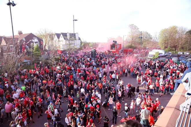 Privrženci Liverpoola v Angliji veljajo za najbolj glasne in strastne. FOTO: Craig Brough/Action Images Via Reuters