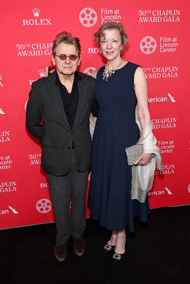 Na Chaplin Award Gala je Mihail Barišnikov prišel z ženo Liso Rinehart. FOTO: Jamie McCarthy/AFP