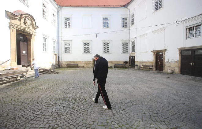 Želijo vzpostaviti neprofitno stanovanjsko strukturo ter izboljšati možnosti za dostop do neprofitnih stanovanj tudi za ljudi, ki živijo v institucijah. FOTO: Tadej Regent/Delo