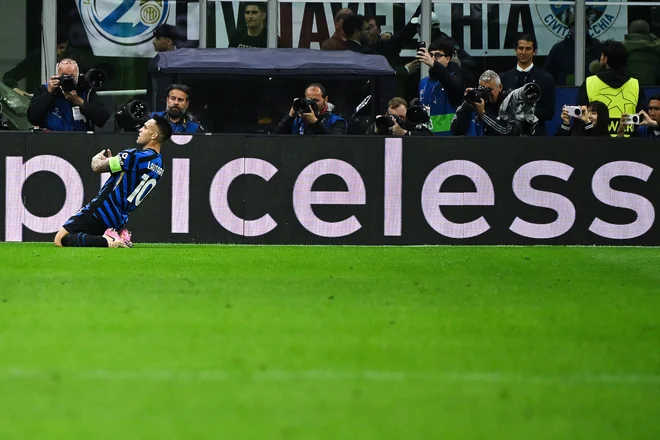 Neprecenljivo! Italijanski prvak in prvi finalist lige prvakov je že debelo presegel sto milijonov evrov zaslužka v ligi prvakov v tej sezoni. FOTO: Piero Cruciatti/AFP