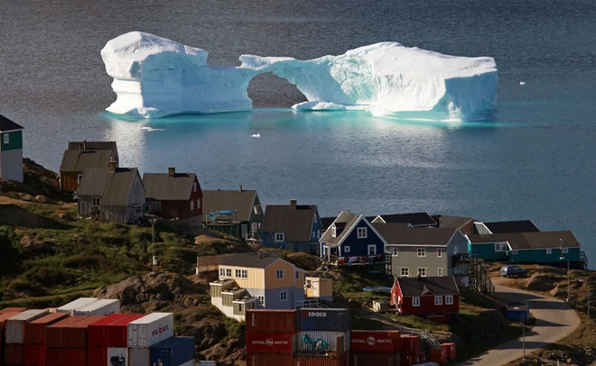 Okrepljeno vohunjenje poteka s sateliti, prestrezanjem komunikacij in vohuni na terenu, poleg Grenlandije pa zajema tudi Dansko. FOTO: Bob Strong/Reuters Pictures