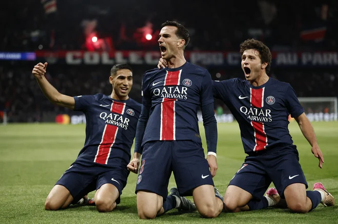 Parižani so se veselili napredovanja v finale. FOTO: Benoit Tessier/Reuters