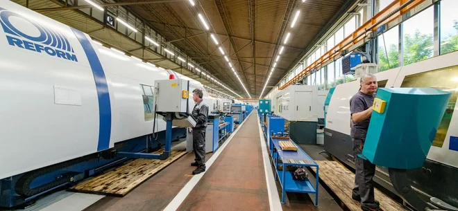Kolektor purchased Unior Components Kragujevac