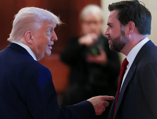 Ameriški predsednik Donald Trump in podpredsednik J.D.Vance. Foto: Leah Millis/Reuters