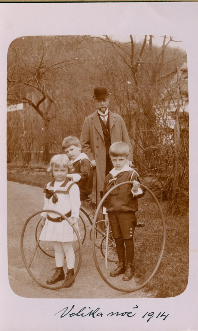 Ivan Žolger z družino ob veliki noči 1914. FOTO: Pokrajinski arhiv Maribor