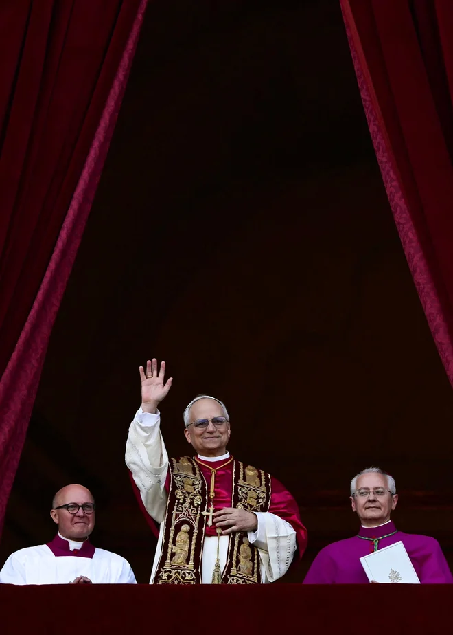 Ena njegovih nalog v vlogi papeža bo imenovanje dikasterijev.  FOTO: Tiziana Fabi/AFP