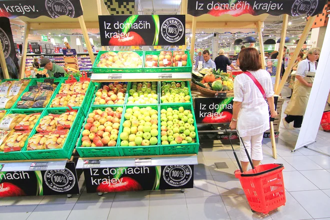 Mercator zapiral trgovine v Sloveniji, v nemilosti so tudi slovenski dobavitelji. Foto: arhiv Dela